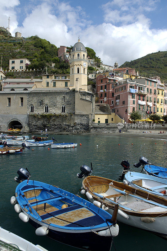 来自五个国家的Vernazza Italy